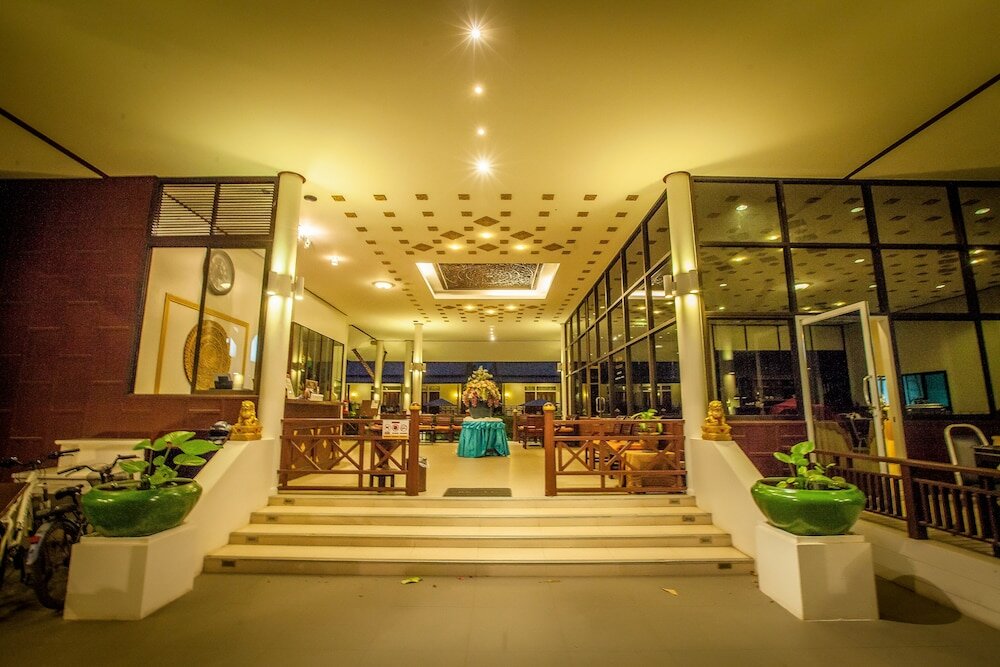 Фото Bhu Tarn Koh Chang Resort and SPA