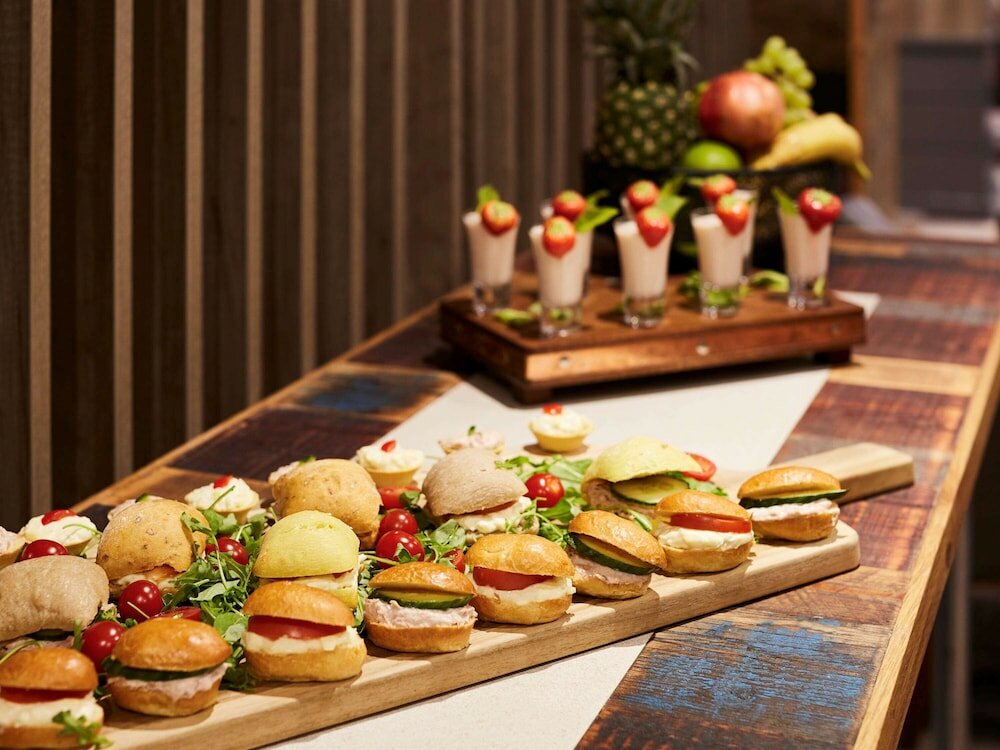 Фото Novotel Wolverhampton