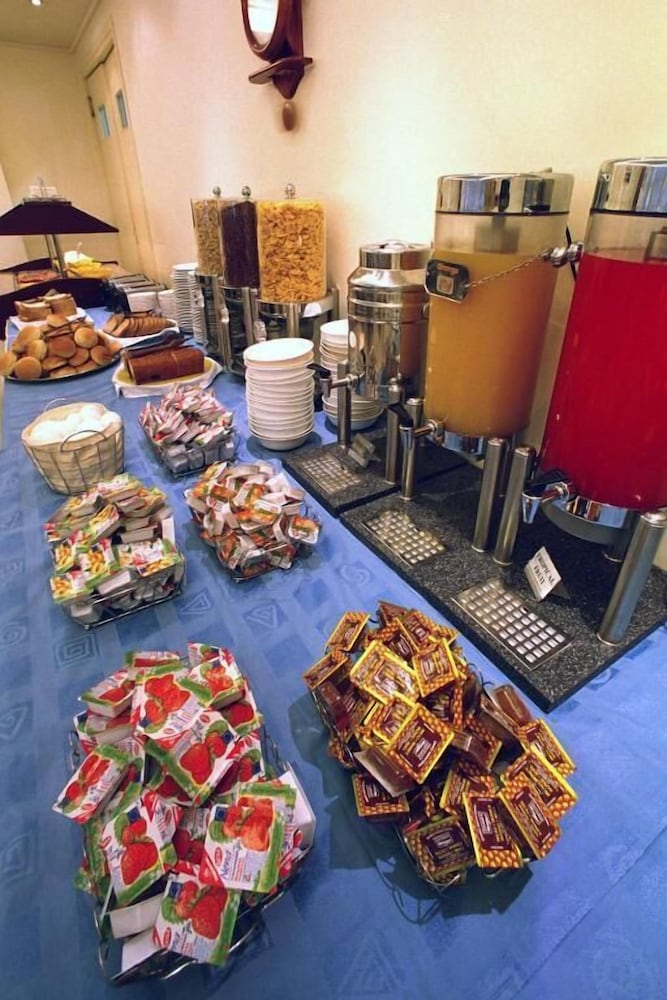 Фото Economy Hotel