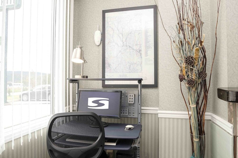 Фото Sandman Inn Princeton