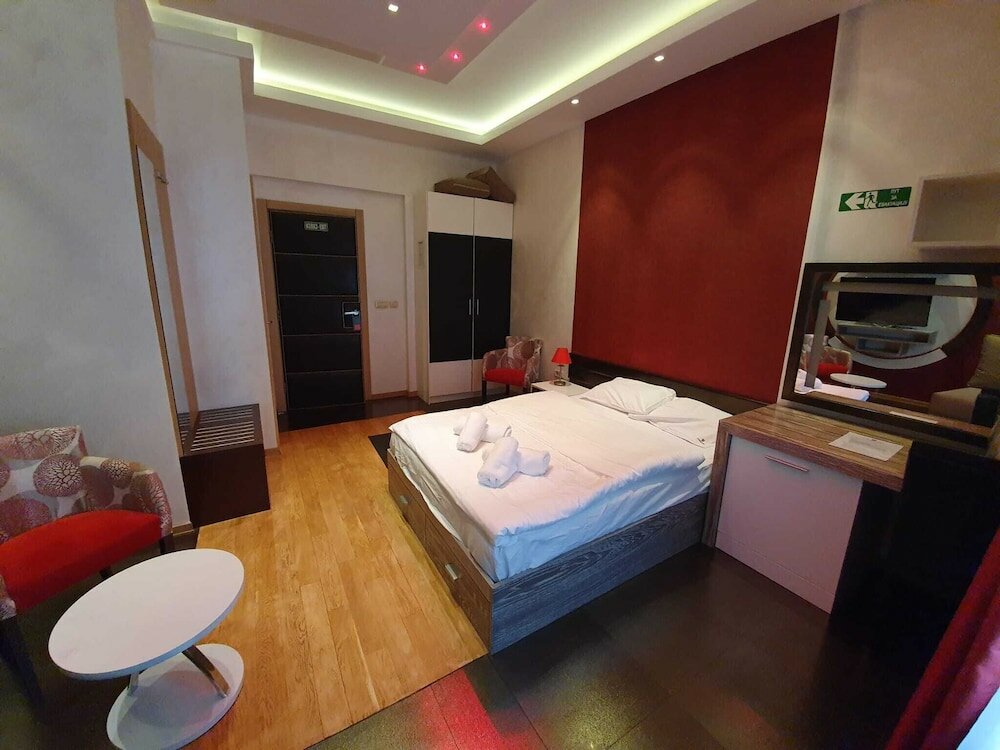 Фото Privilege Suites by Central Park