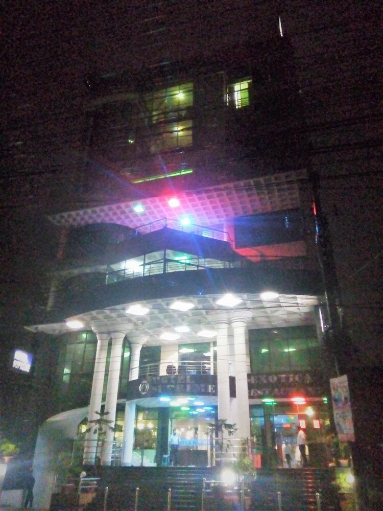 Фото Hotel Supreme