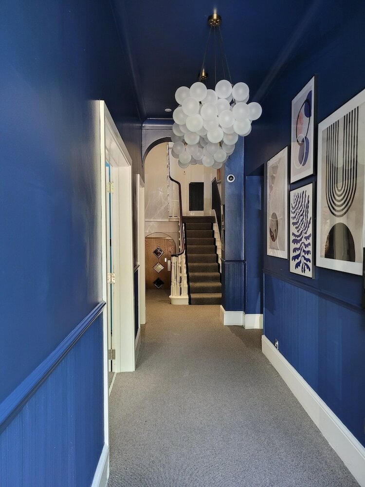 Фото Mentone Hotel