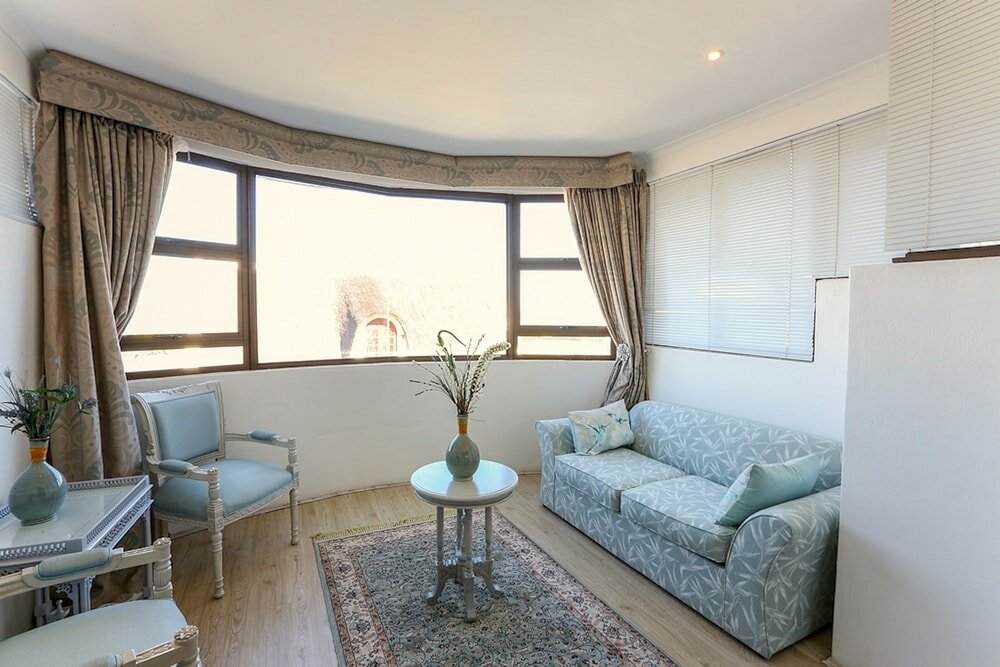 Фото Misty Waves Boutique Hotel