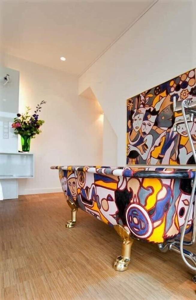 Фото The Bank Hotel