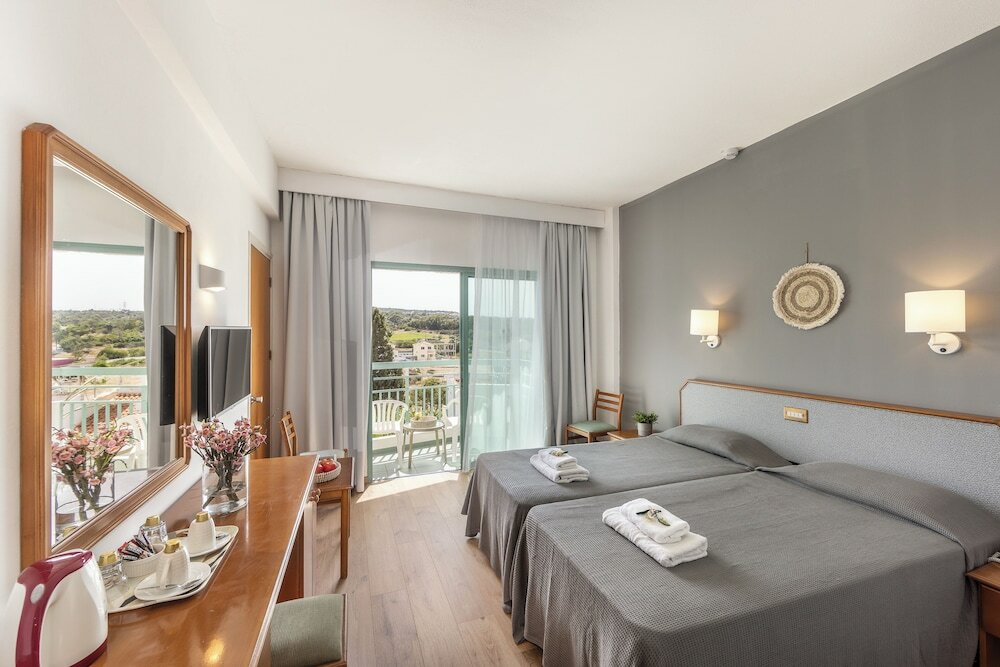 Фото Antigoni Hotel