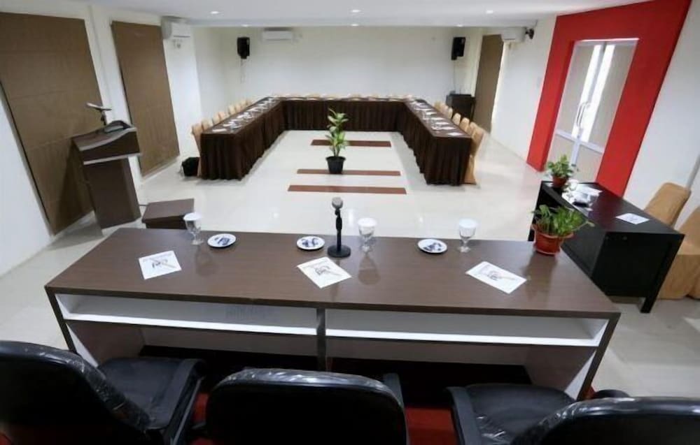 Фото Hotel Grand Permata Hati