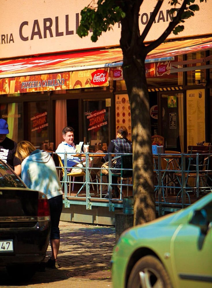 Фото Hotel Charles Central