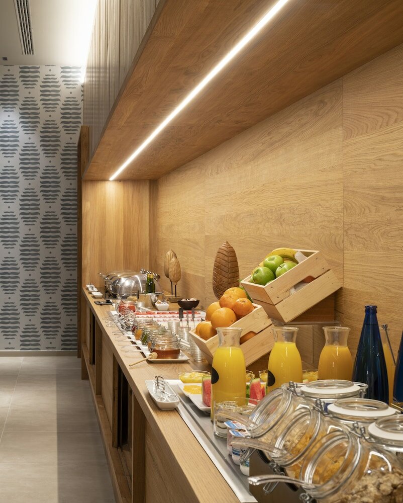 Фото Hotel Ciudad de Logroño