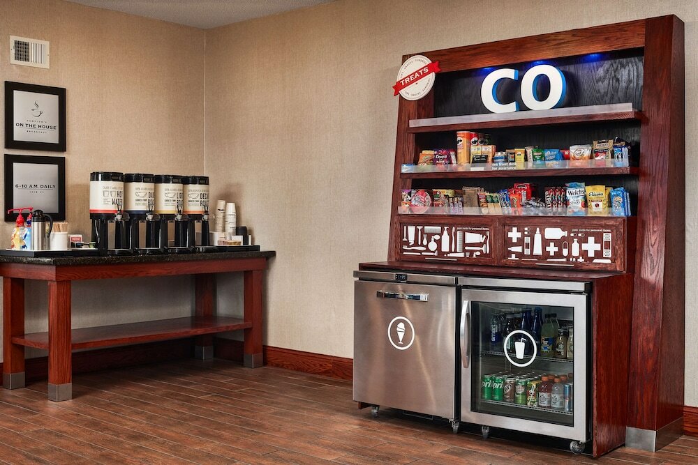 Фото Hampton Inn Longmont