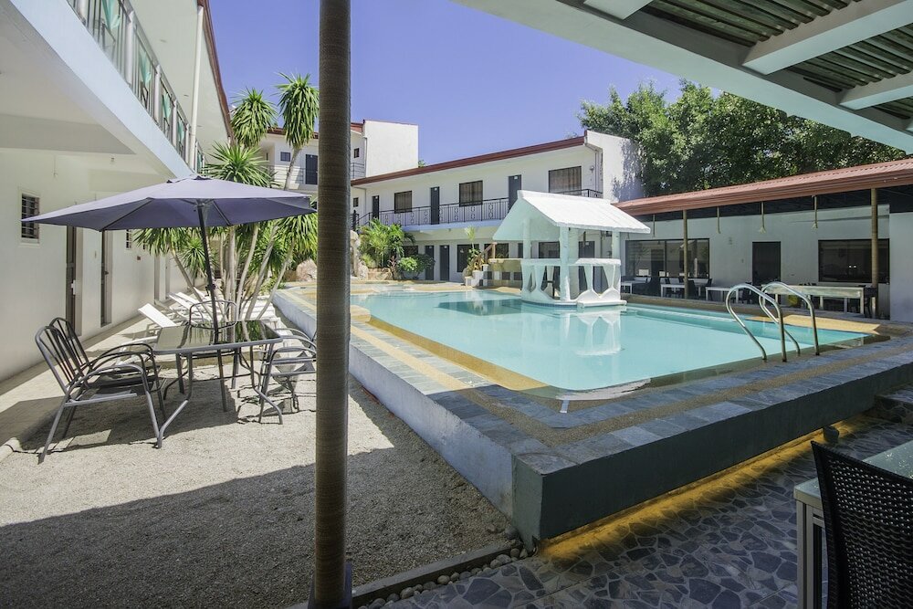 Фото Oyo 725 Richdel Resort Hotel