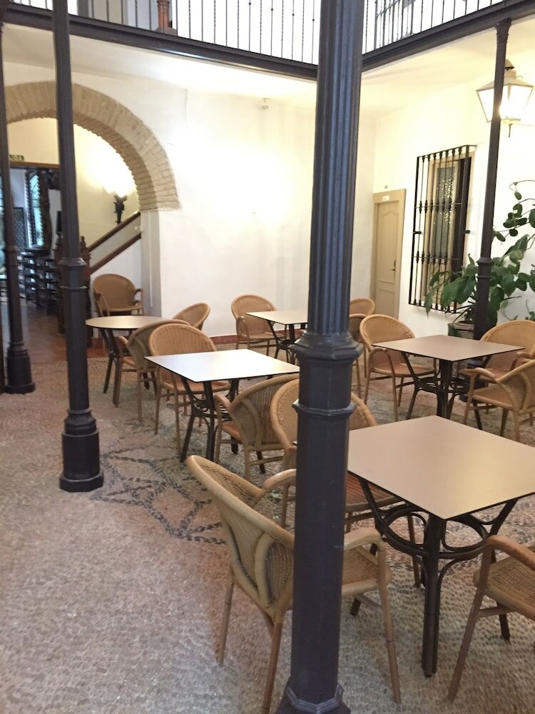 Фото Los Patios Hotel