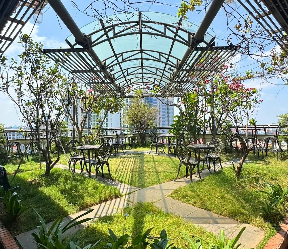 Фото Lcs Hotel & Apartment