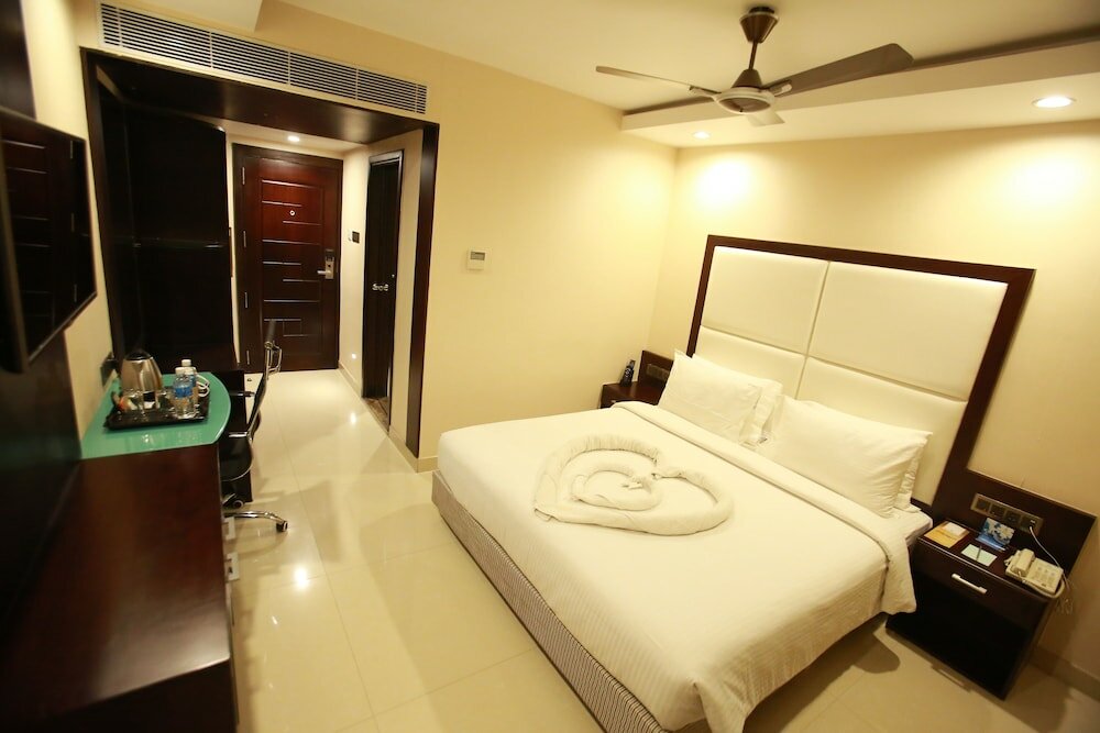 Фото Hotel Himalayaa