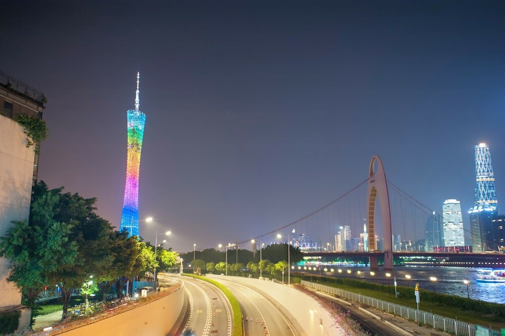 Фото Sunny Apartment Of Grand Continental