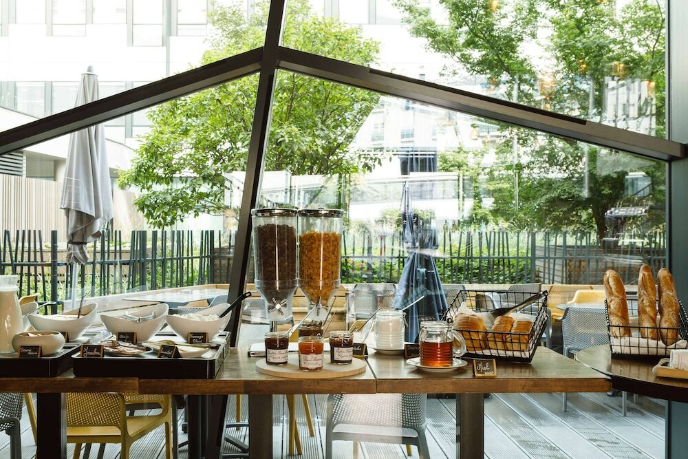 Фото Premiere Classe Lyon Centre - Gare Part Dieu