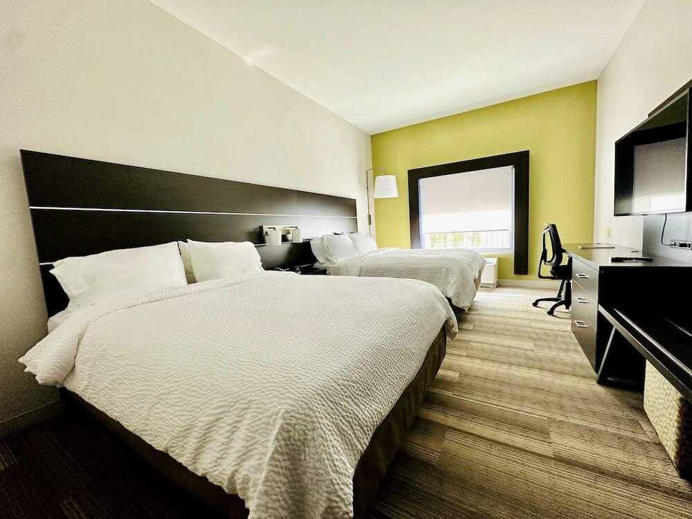 Фото Holiday Inn Express Hotel & Suites Chattanooga-Hixson, an Ihg Hotel