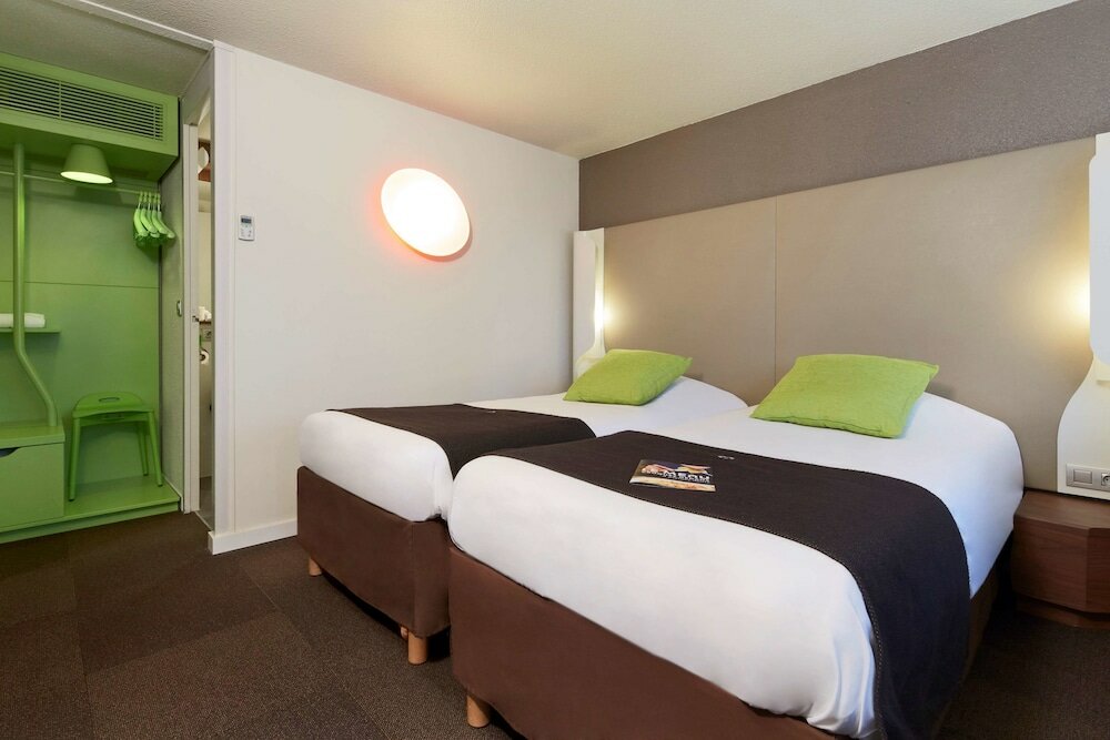 Фото Campanile Hotel Senlis