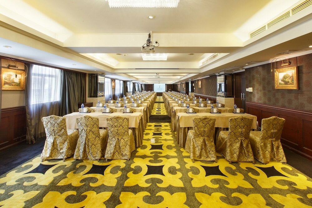 Фото Grand Palace Hotel 