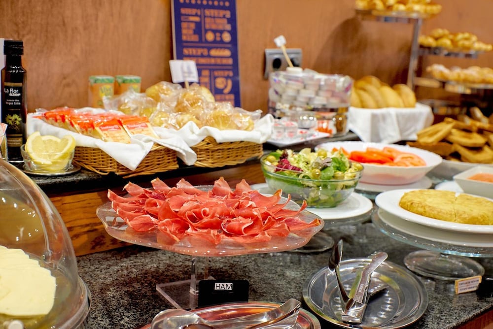 Фото Hotel Garbi Millenni 