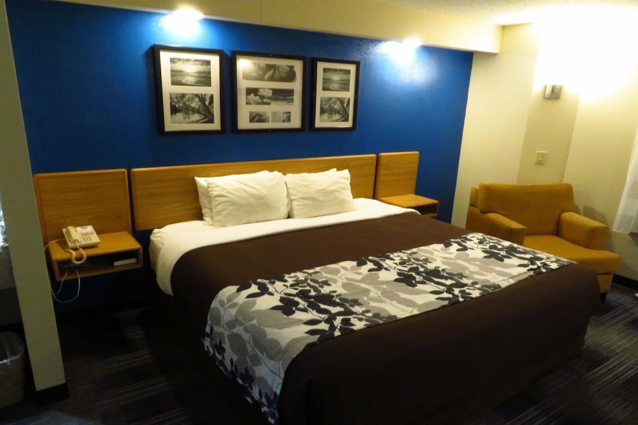 Фото Rodeway Inn At Six Flags