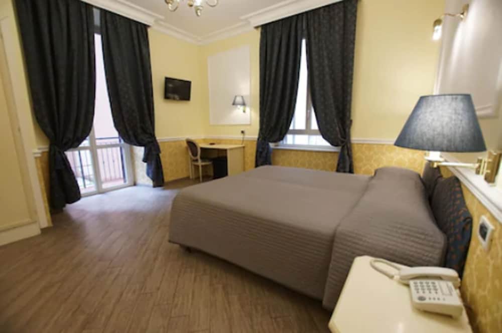 Фото Hotel Giglio dell'Opera