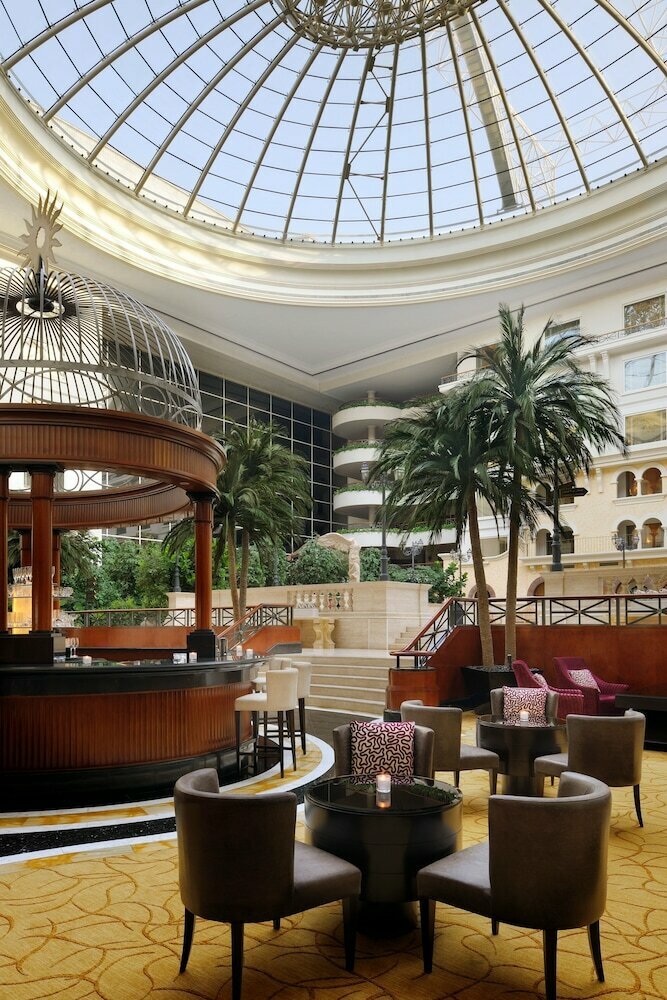 Hotel The Bristol, Dubai, photo