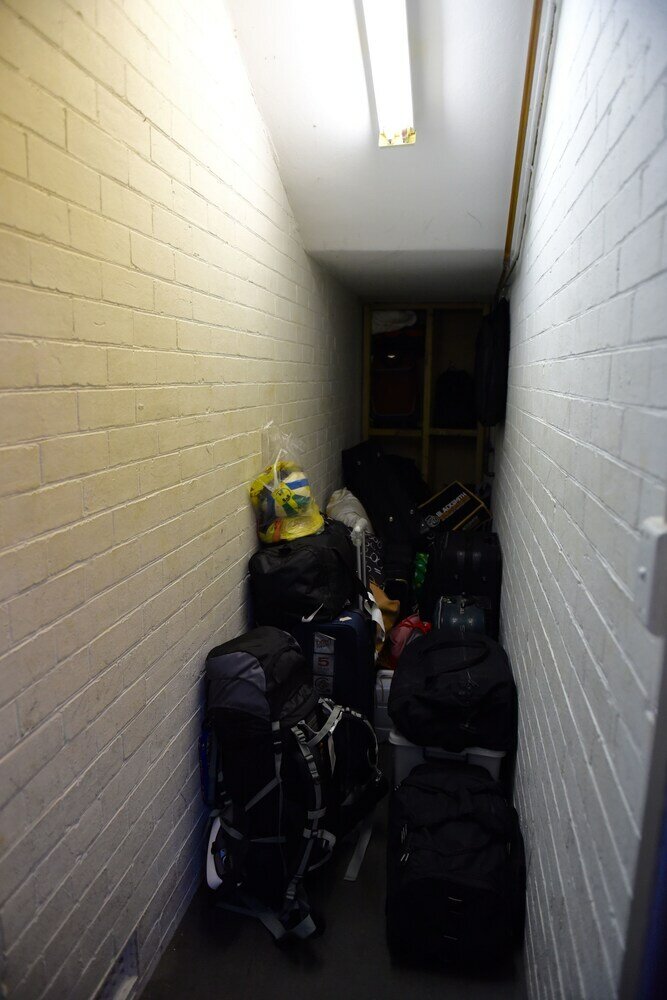 Фото The Emperors Crown Hostel