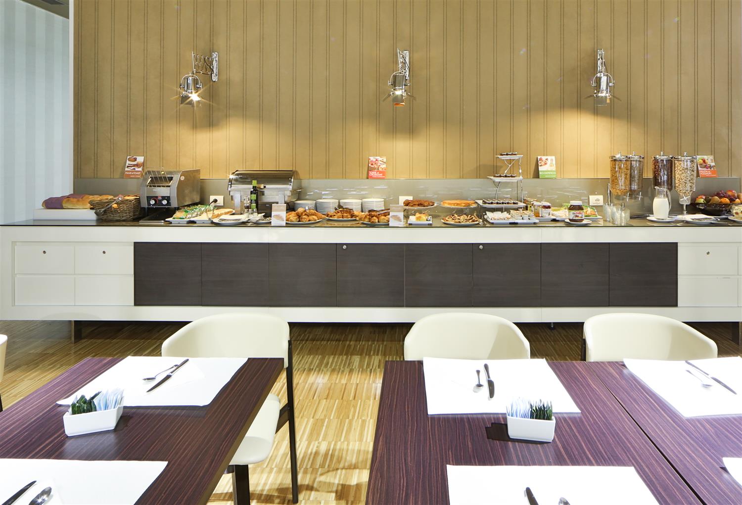 Фото Best Western Premier Chc Airport