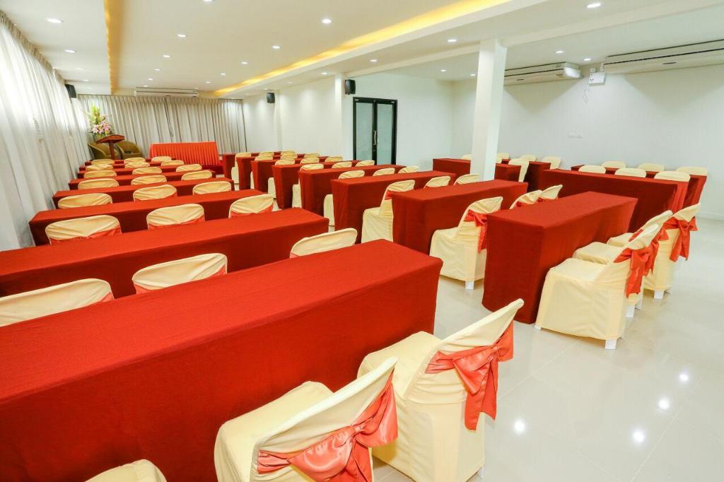 Фото The One Boutique Hotel