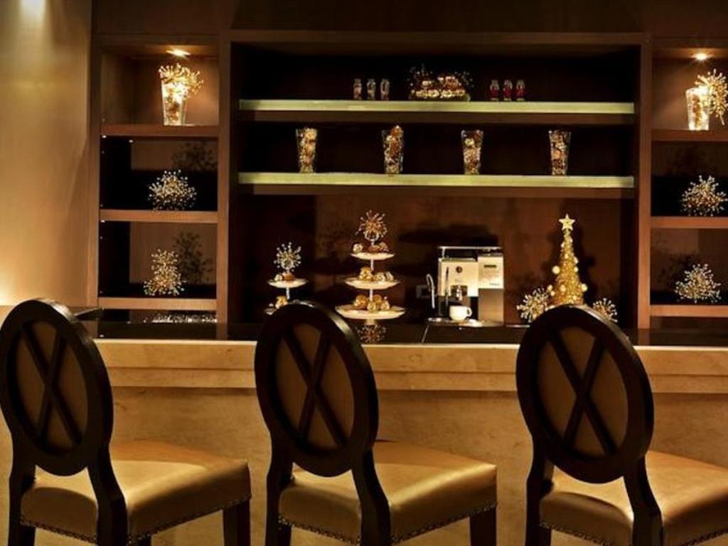 Фото Gulliver's Tavern Hotel