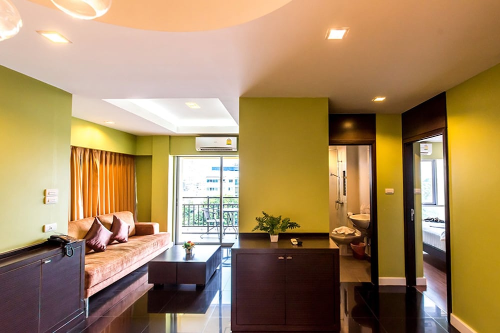 Фото Bella B All Suite Bangkok