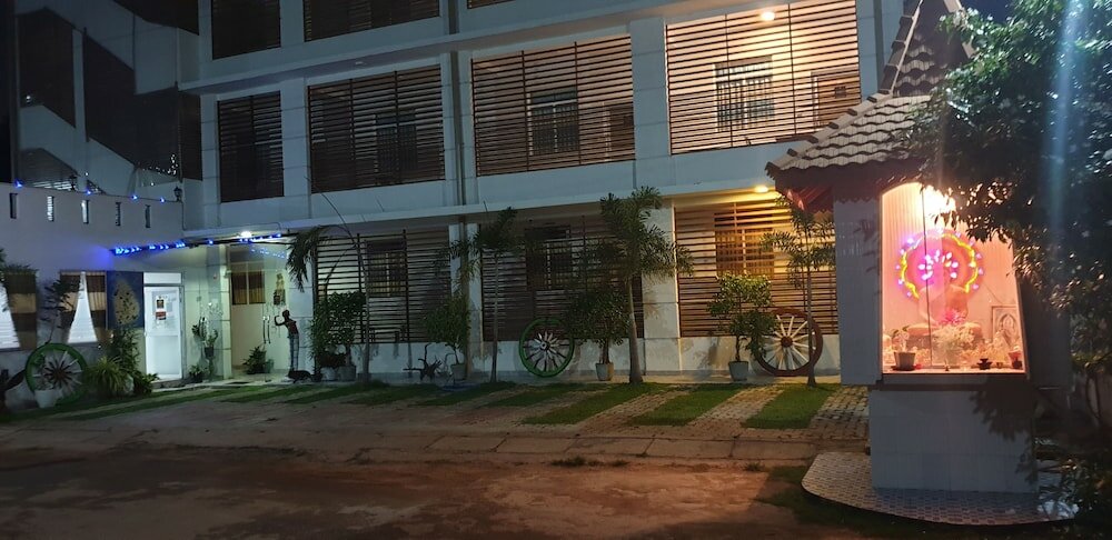 Фото Hotel Crown Plaza Katunayake