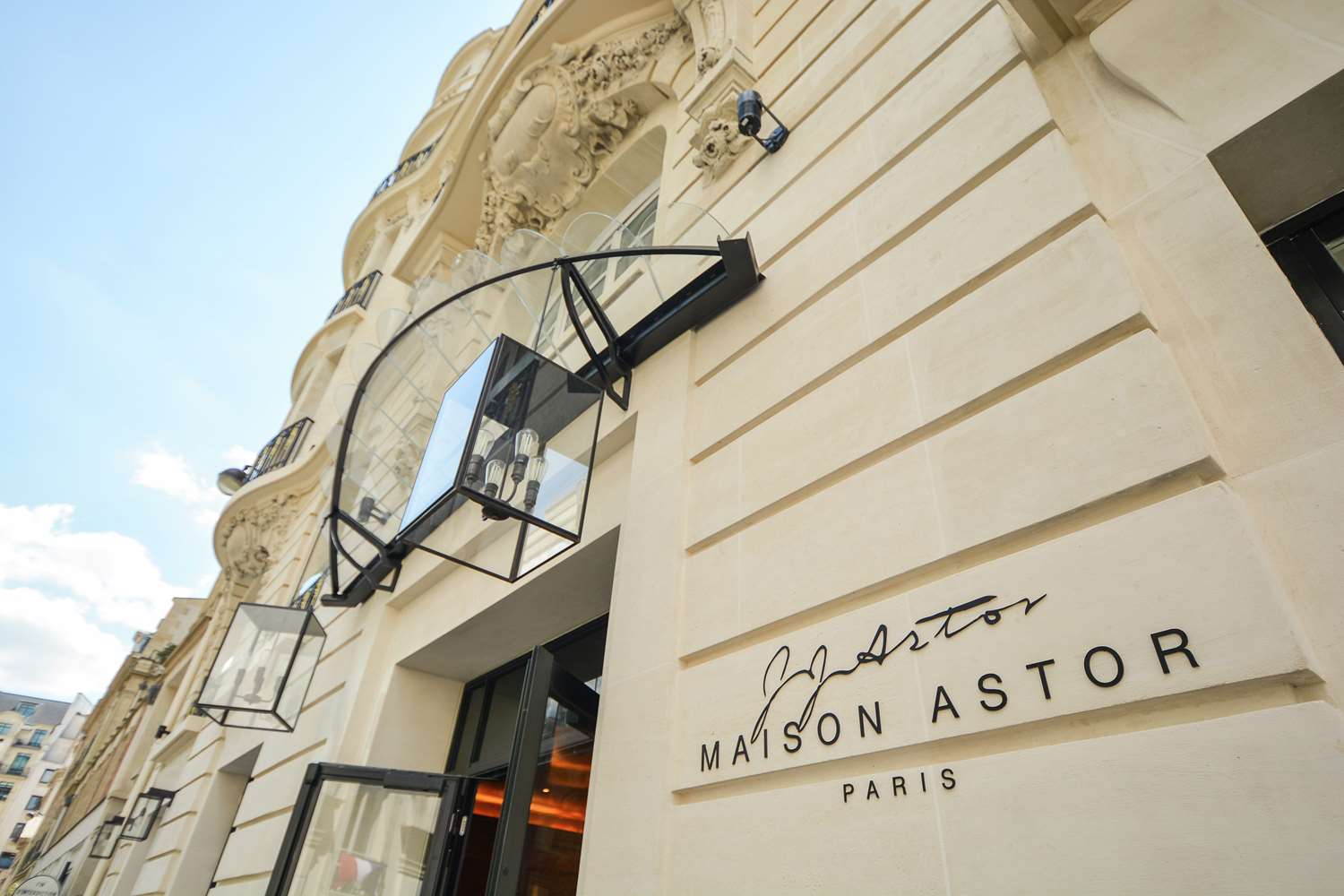 Фото Maison Astor Paris Curio Collection by Hilton