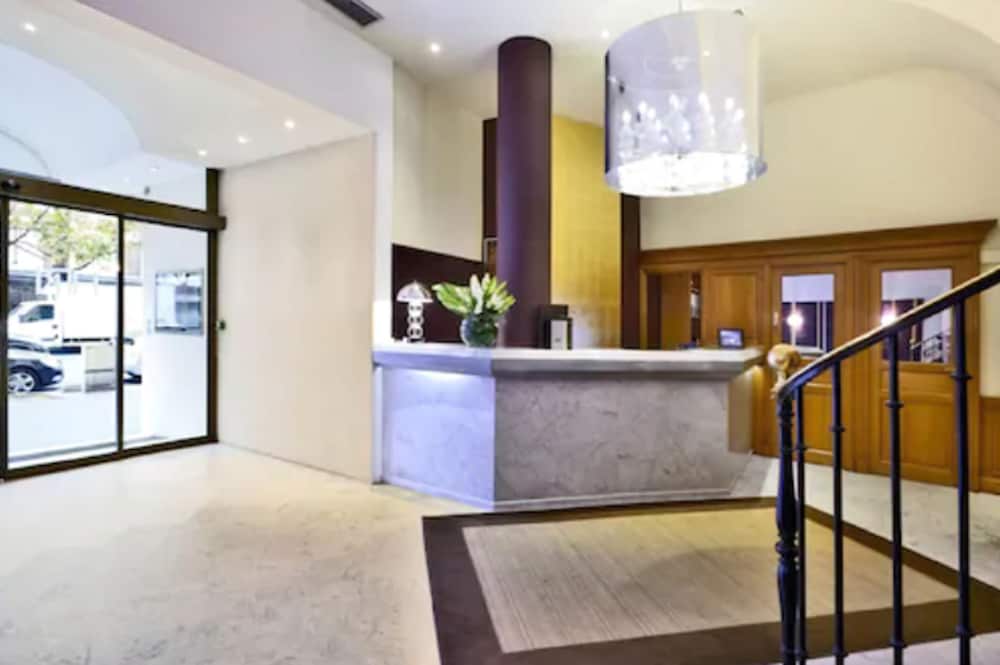 Фото Hotel Paris Neuilly