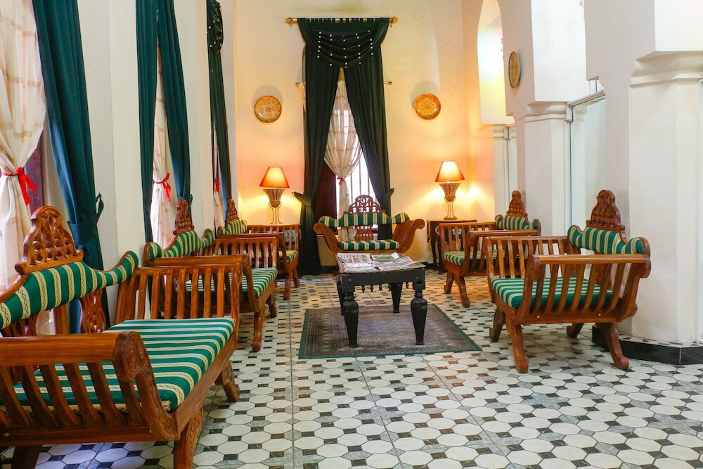 Фото Africa House Hotel