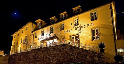 Гостиница Hostellerie de la Tour d'Auxois в Боне