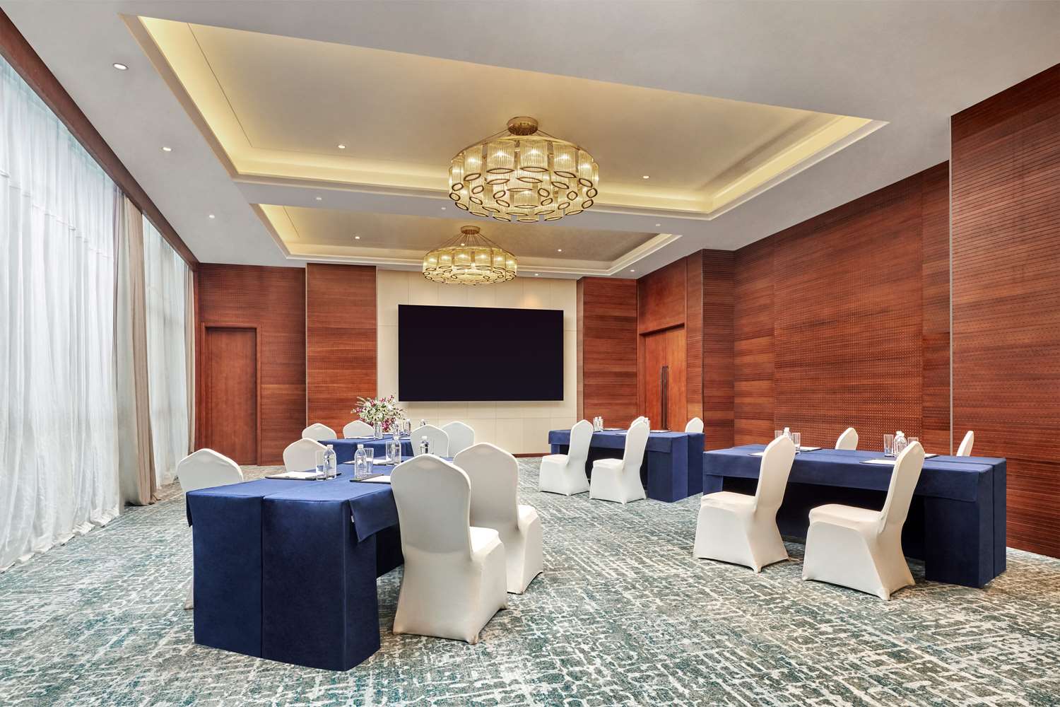 Фото Hilton Garden Inn Wuhan Hankou