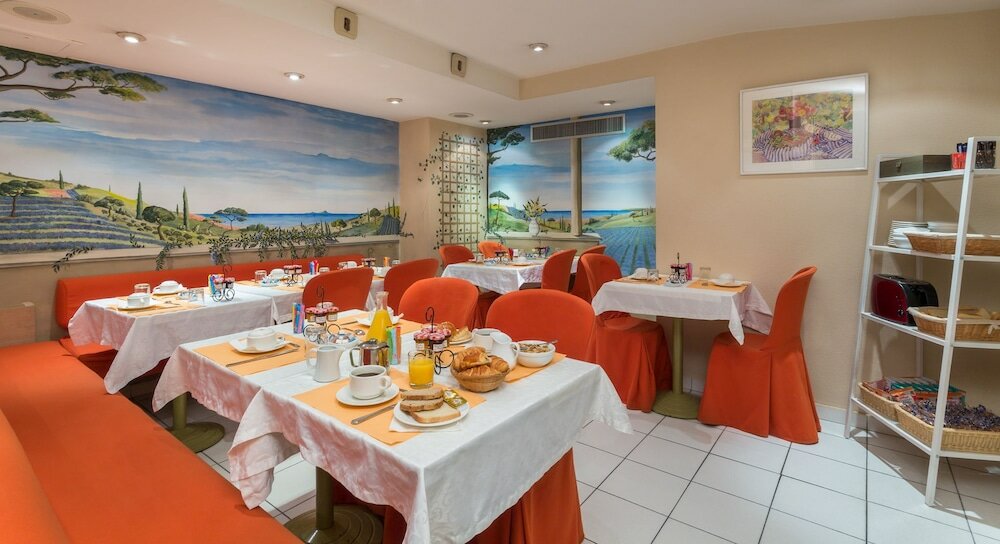 Фото Hotel Fertel Maillot