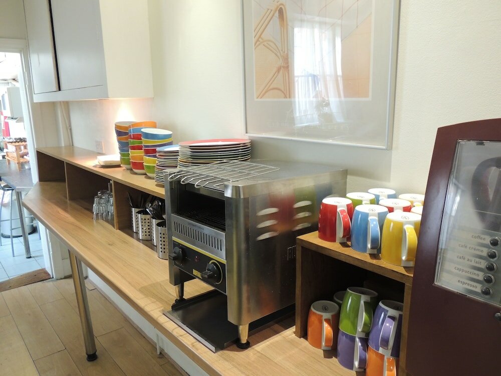 Фото Dolphin Inn