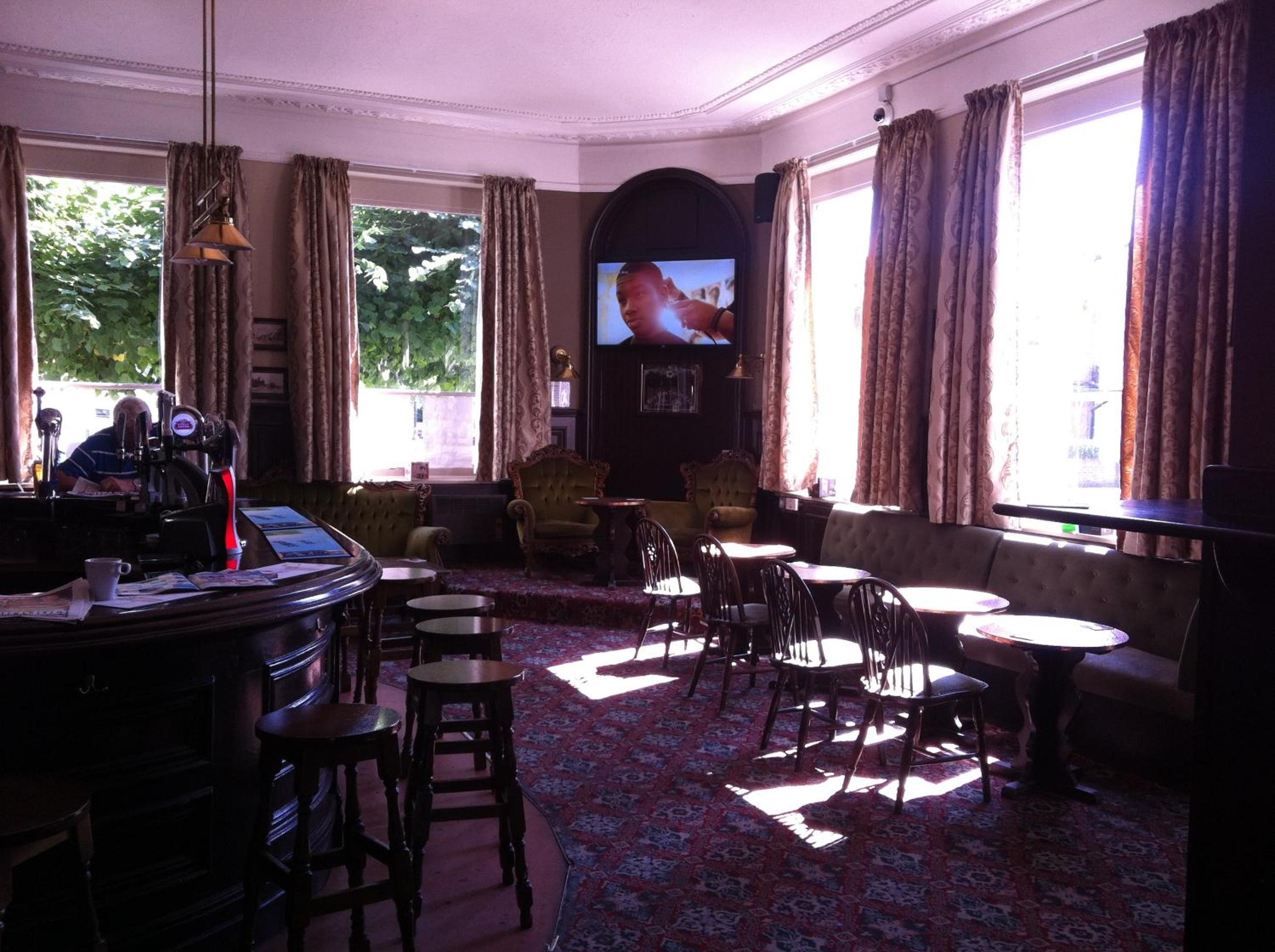 Фото Forest Gate Hotel