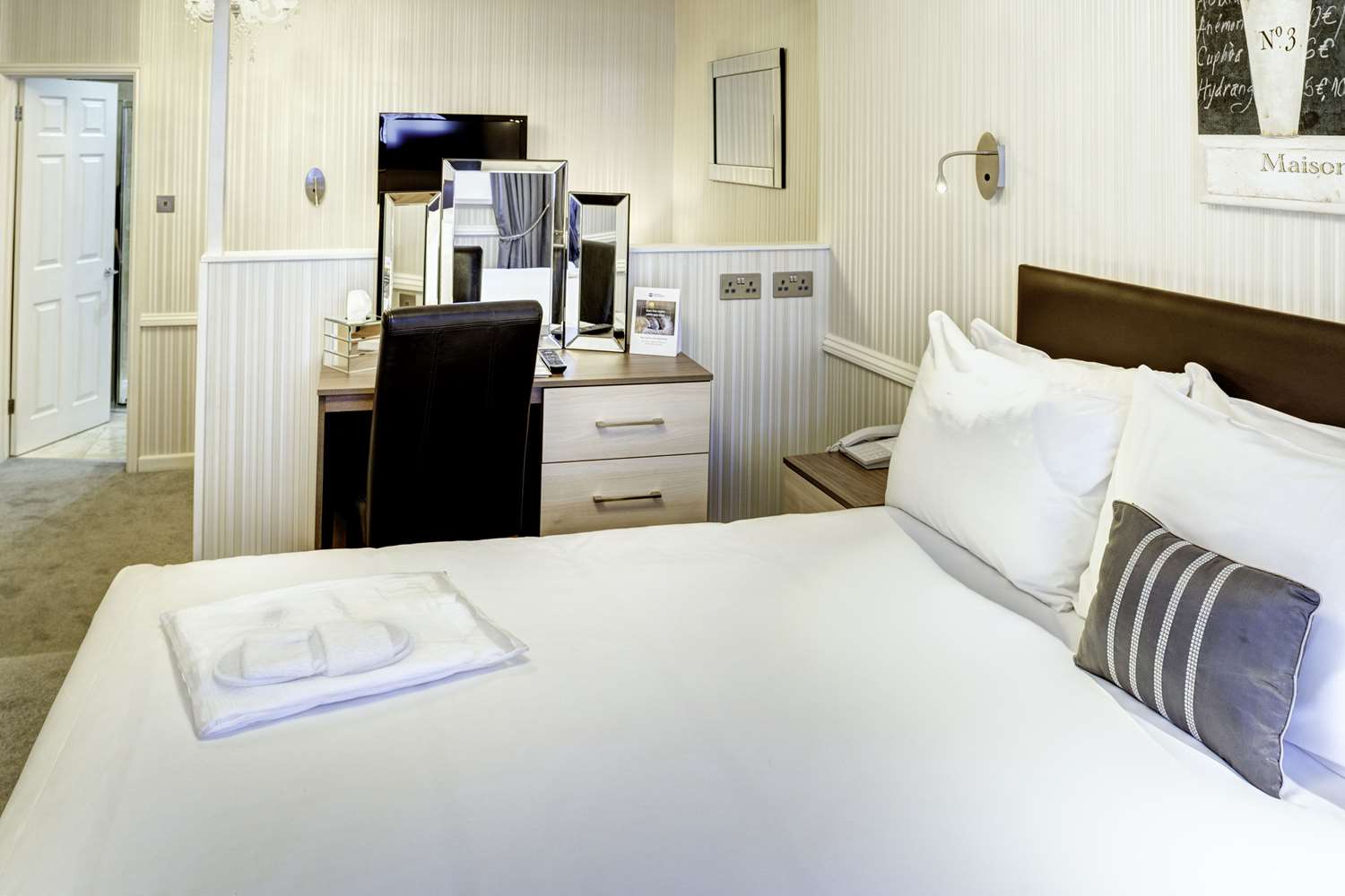 Фото Best Western Weymouth Hotel Rembrandt