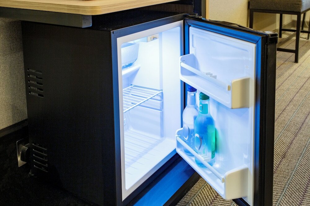 Фото Premier Inn London Ealing