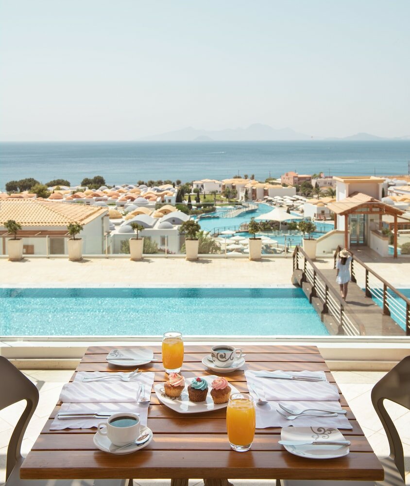 Фото Mitsis Blue Domes Resort & SPA - All Inclusive