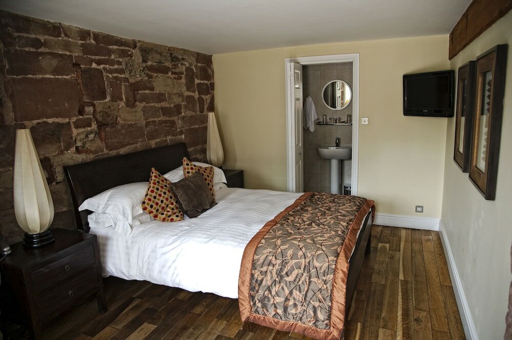 Фото The Pheasant Inn