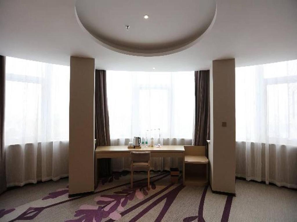 Фото Lavande Hotel Shunyi Metro Station