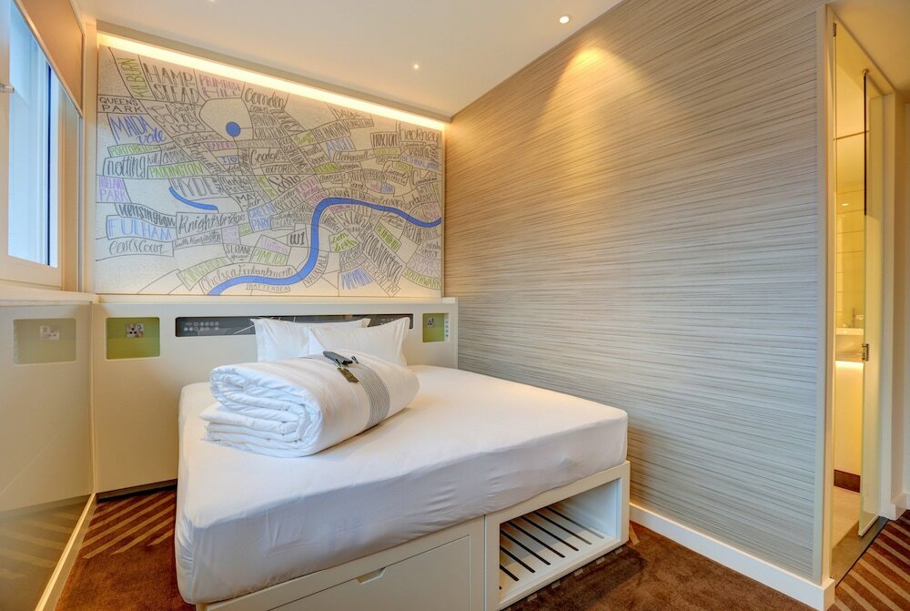 Фото Hub by Premier Inn London Goodge Street hotel