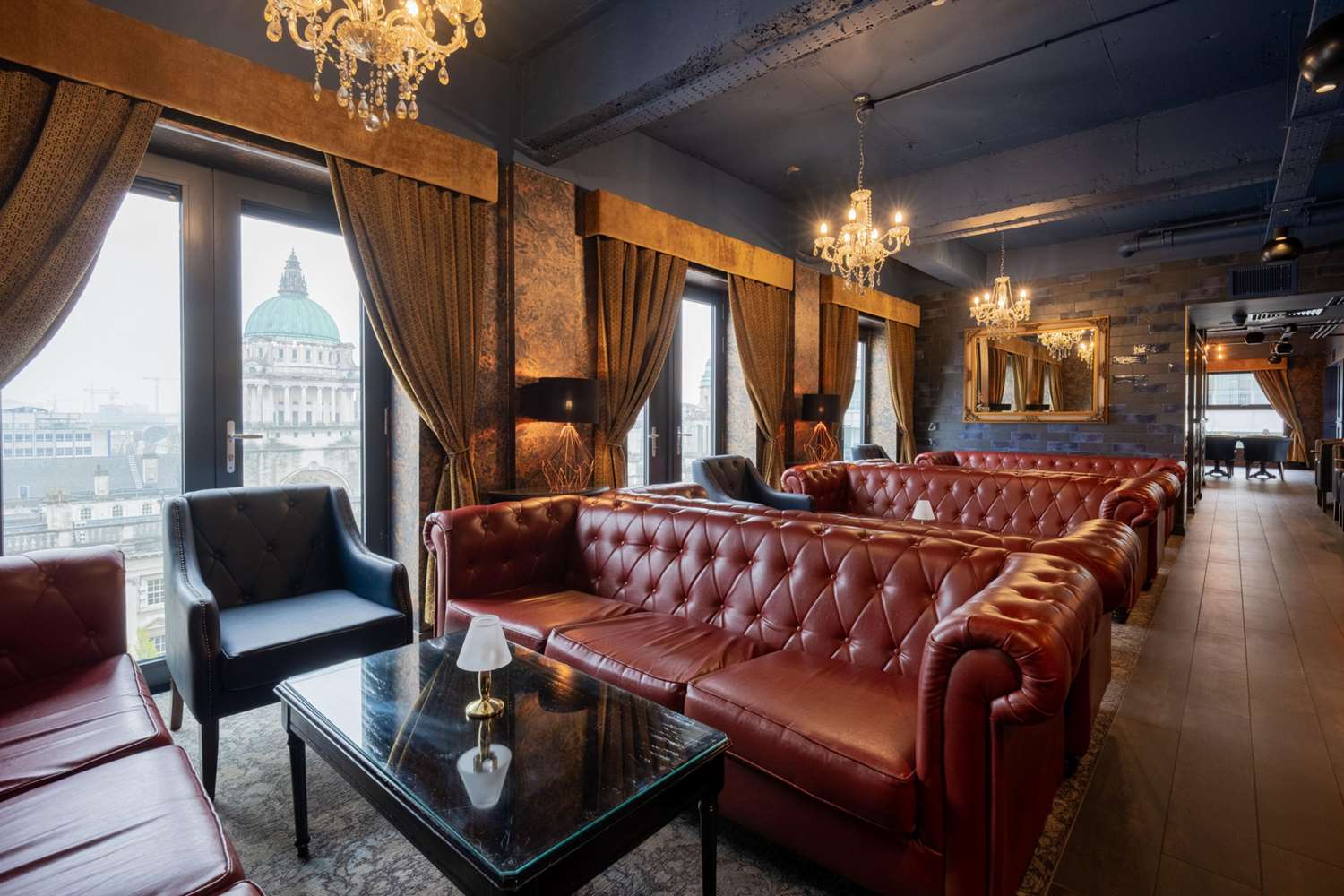 Фото Ten Square Hotel