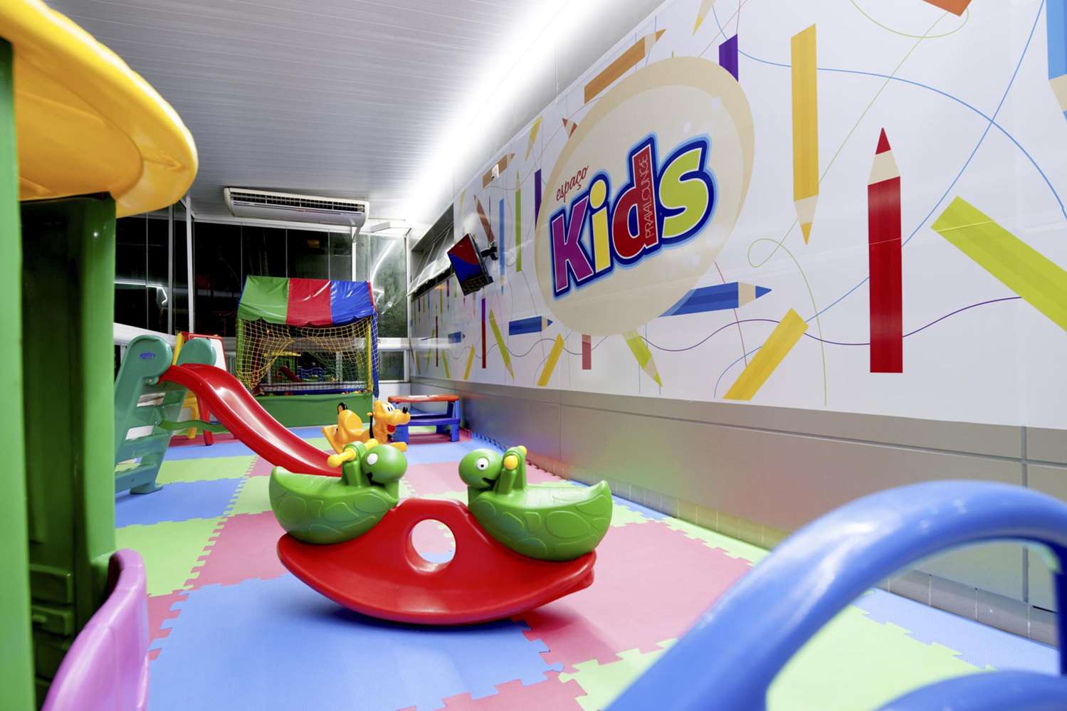 Фото Comfort Suites Macae