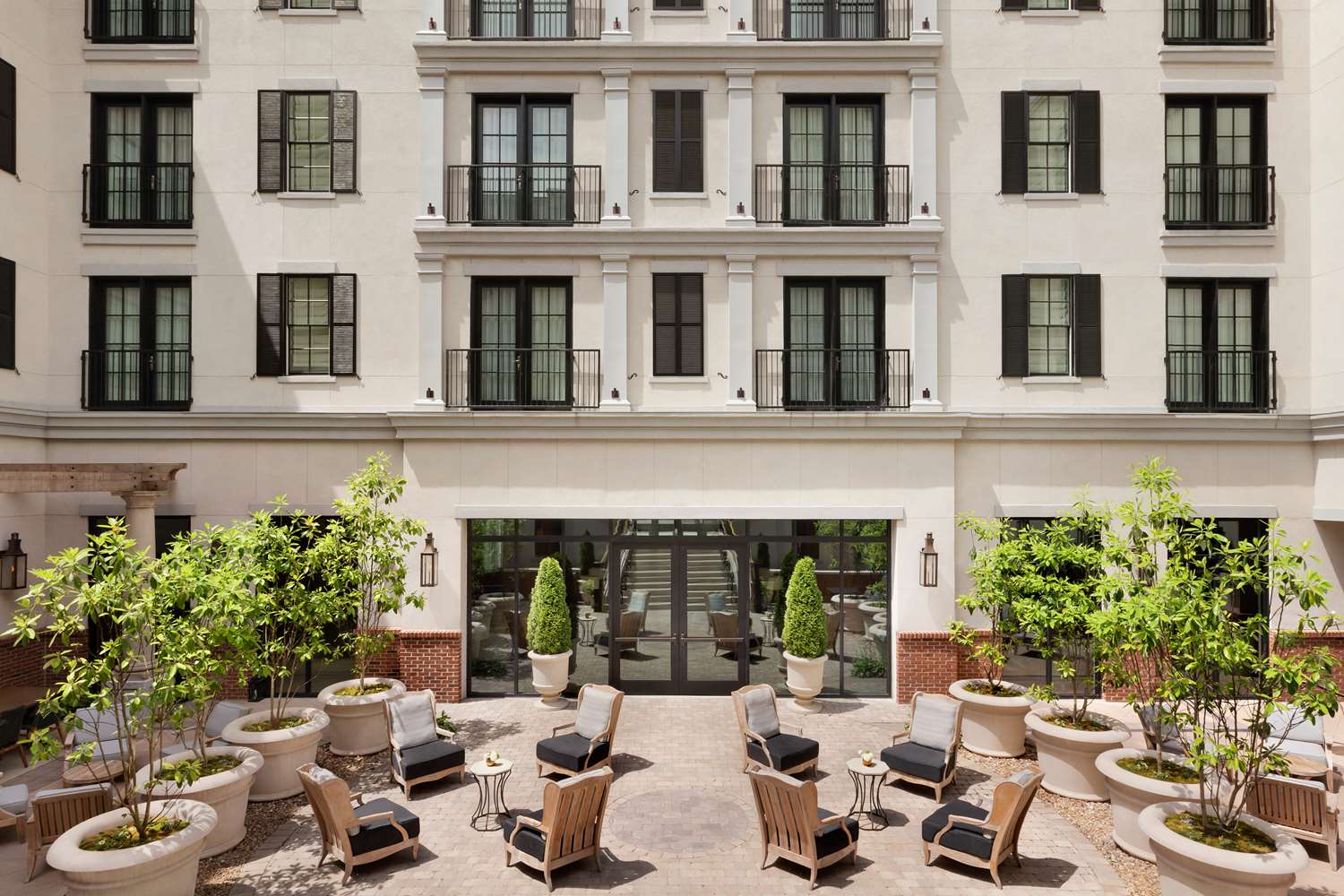 Фото The Harpeth Franklin Downtown, Curio Collection by Hilton